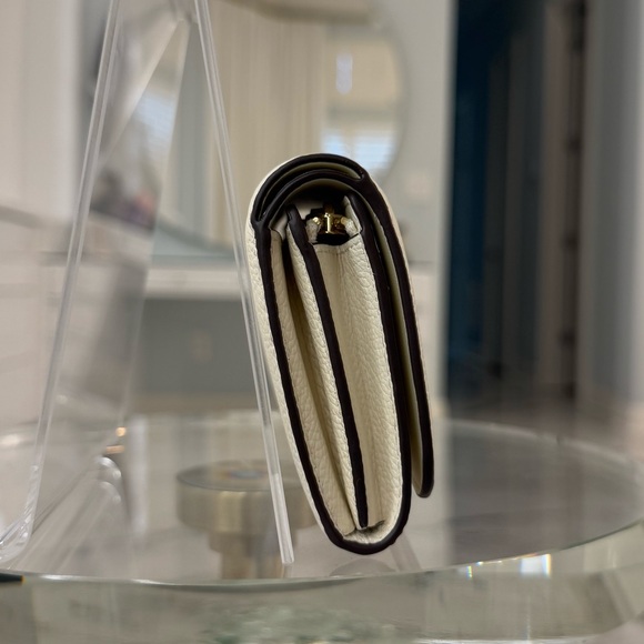 ๐ SOLD ๐ NWT Kate Spade New York Kayla Small L-Zip Wallet - Picture 3 of 5